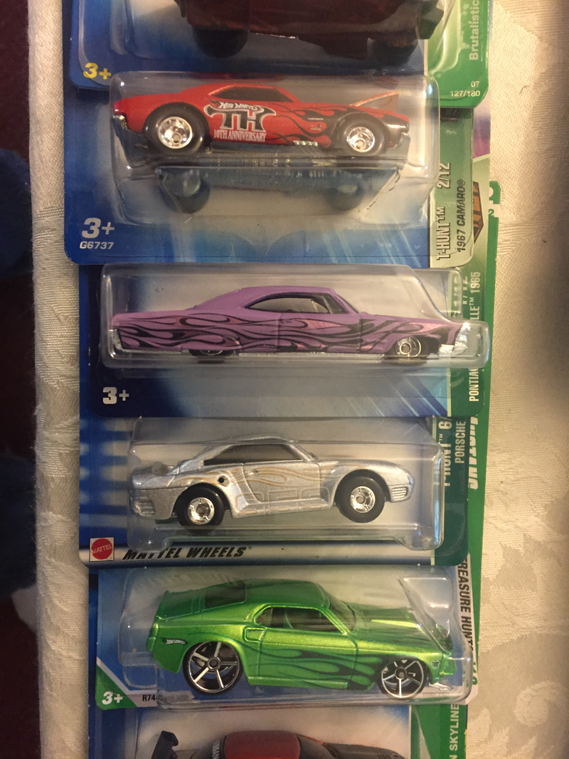 Illustration for article titled Colossal Die-Cast Collection - Box 67 - Whattaya Know, Hot Wheels!